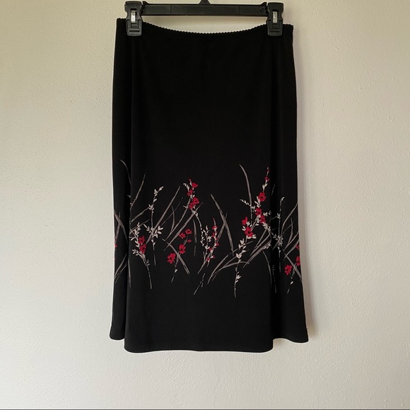 Express Dresses & Skirts - Midi skirt with flower detail